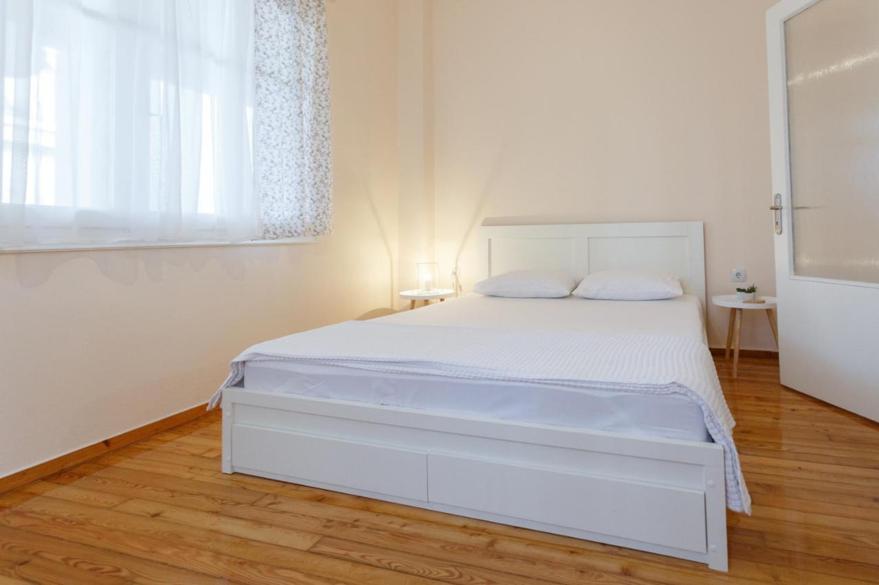 Centro Home Каламата Экстерьер фото