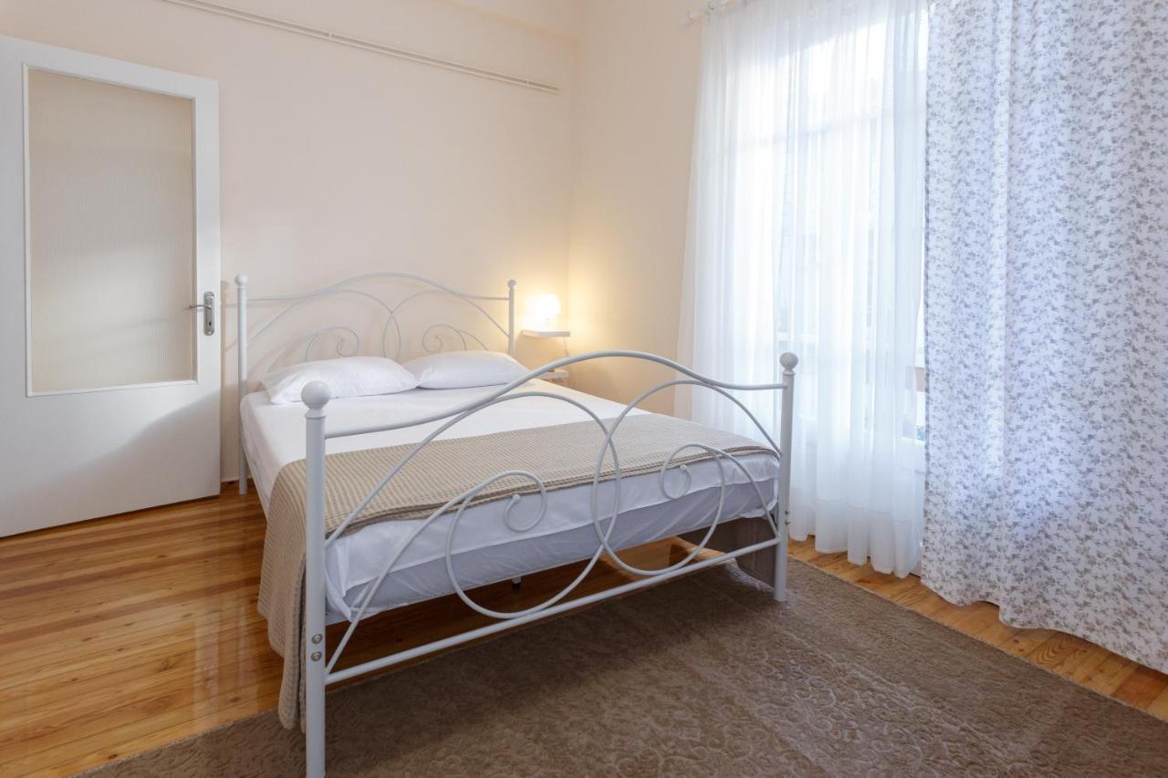 Centro Home Каламата Экстерьер фото